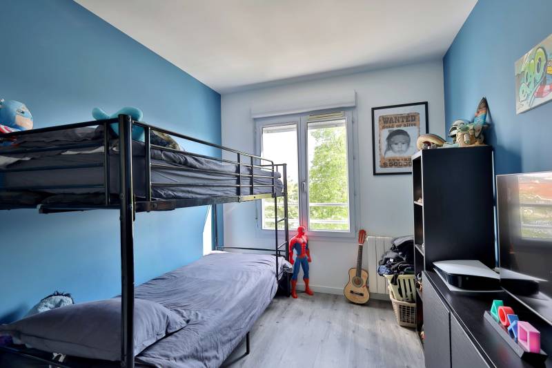 Appartement T4 - 79,92m² habitable ( loi carrez) - Garage