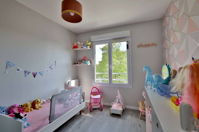 Appartement T4 - 79,92m² habitable ( loi carrez) - Garage