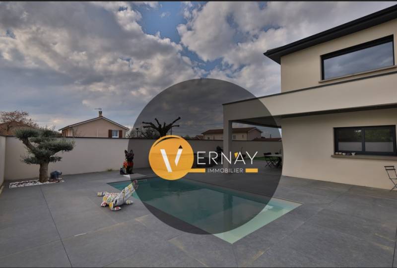 Maison Type 6 - 179 m² habitables - Terrain 604 m² - Garage - Piscine sur la commune de Heyrieux