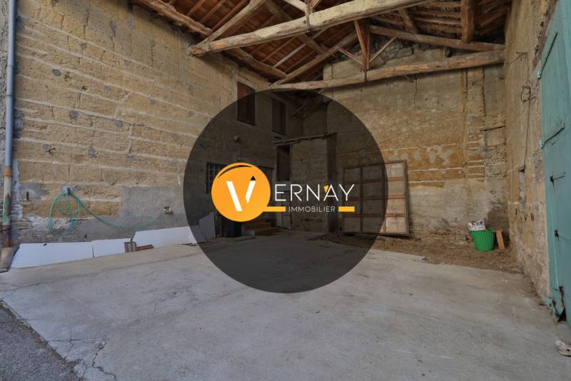 Corps de ferme 8 pièces - 200 m² - terrain 530 m² - Valencin