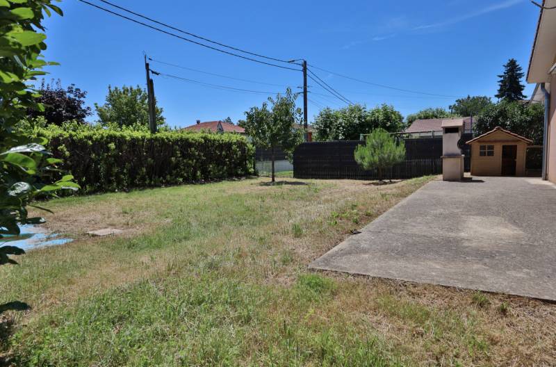 Maison de plain-pied 110,72 m² - Terrain 837 m² - Saint-Just-Chaleyssin