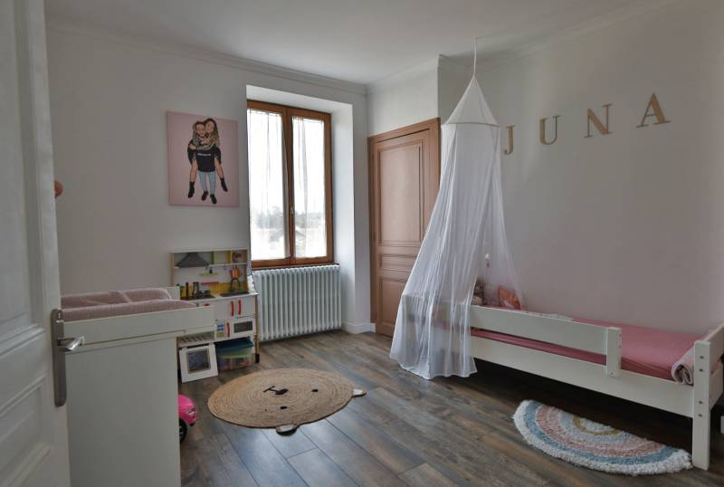 A LOUER appartement 2 chambres avec caves et garages à Bourgoin-Jallieu