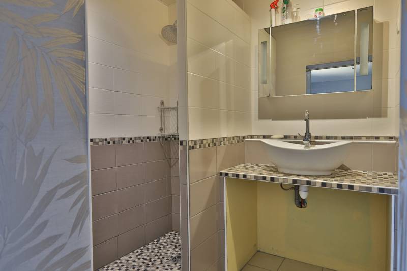 Maison de plain-pied 110,72 m² - Terrain 837 m² - Saint-Just-Chaleyssin