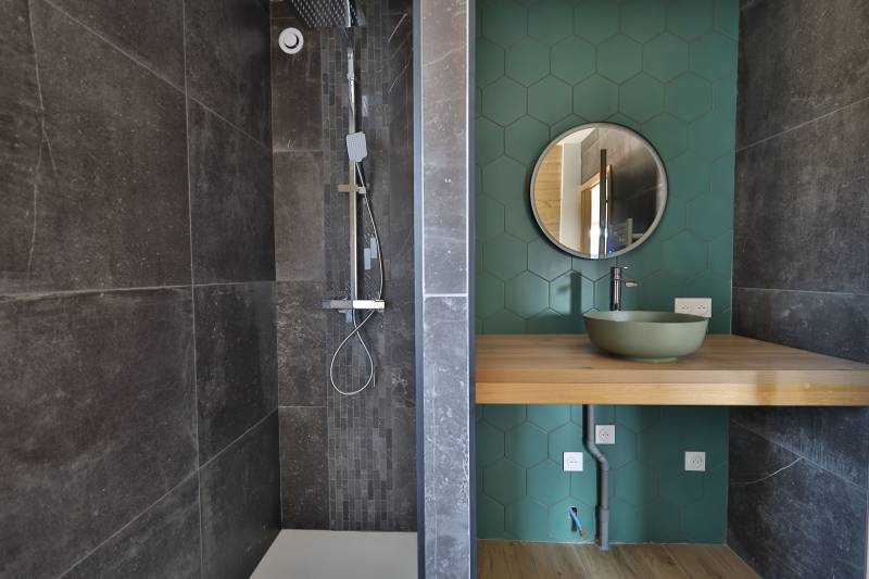 Appartement triplex - 61,40 m² - Oytier-Saint-Oblas - Garage