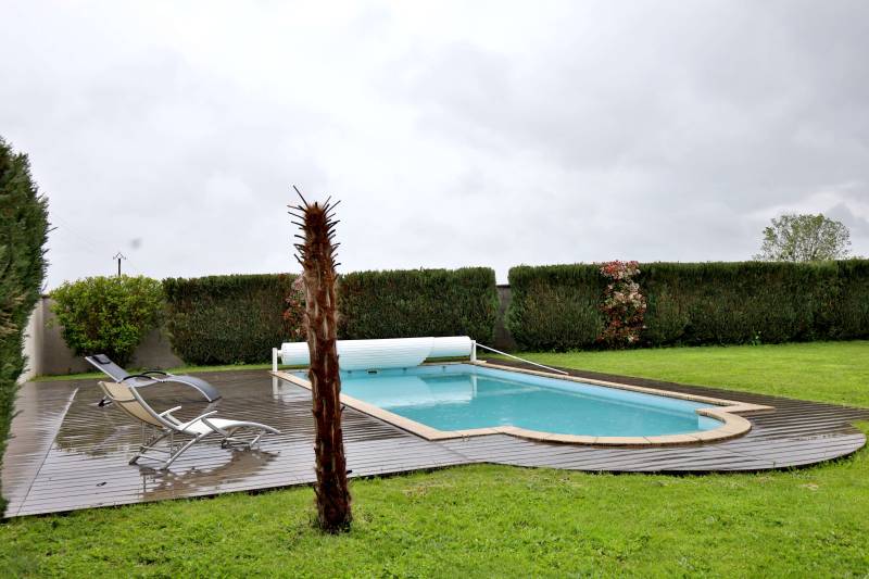 Maison à vendre sur la commune de Luzinay avec 3 chambres et terrain