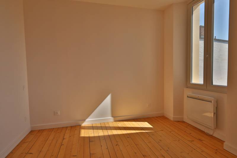 Appartement T3 à vendre au centre de Moidieu-Détourbe