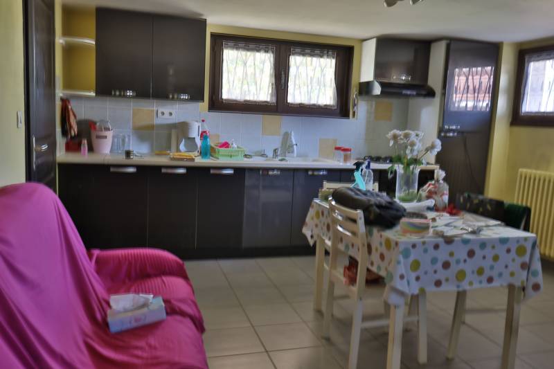 Maison 135,22 m² avec studio - grand terrain 1164 m² à Pusignan