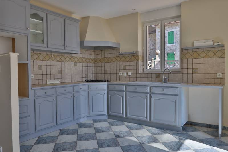 Appartement proche du centre avec terrain à Moidieu-Détourbe