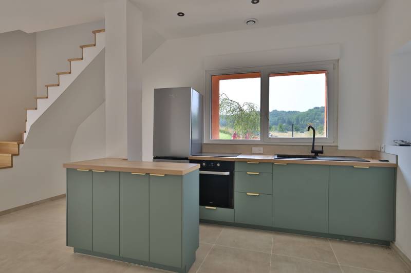 Appartement triplex - 61,40 m² - Oytier-Saint-Oblas - Garage