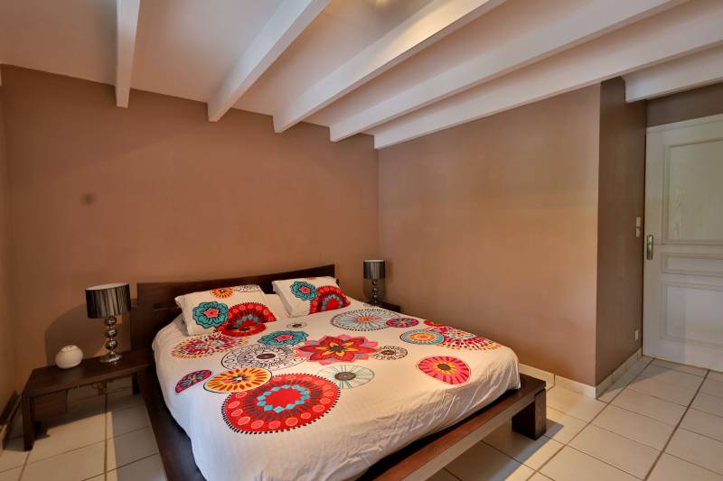 Maison à vendre sur la commune de Luzinay avec 3 chambres et terrain