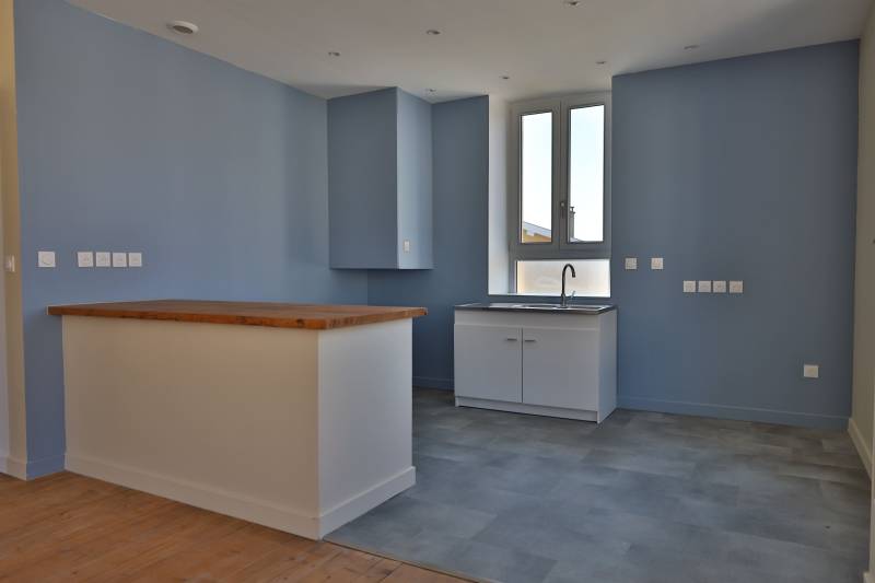 Appartement T3 à vendre au centre de Moidieu-Détourbe