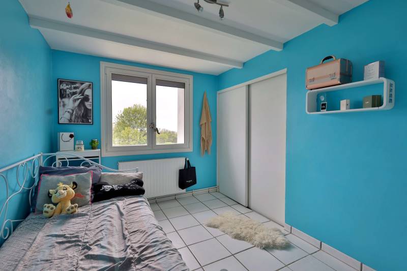 Maison à vendre sur la commune de Luzinay avec 3 chambres et terrain