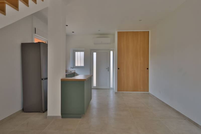 Appartement triplex - 61,40 m² - Oytier-Saint-Oblas - Garage