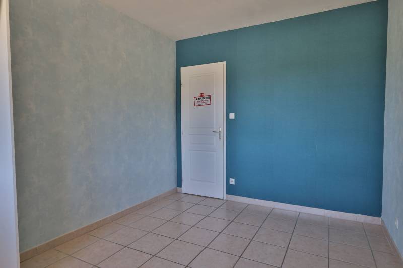 Maison de plain-pied 110,72 m² - Terrain 837 m² - Saint-Just-Chaleyssin